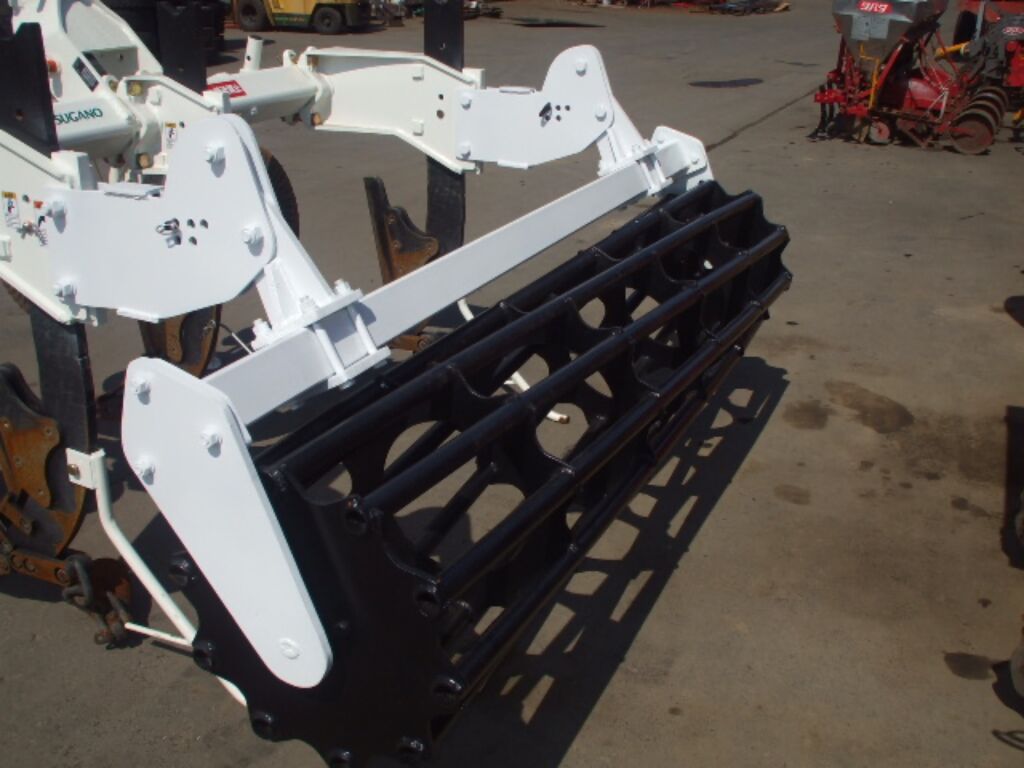 各種メーカー サブソイラーカゴ製作